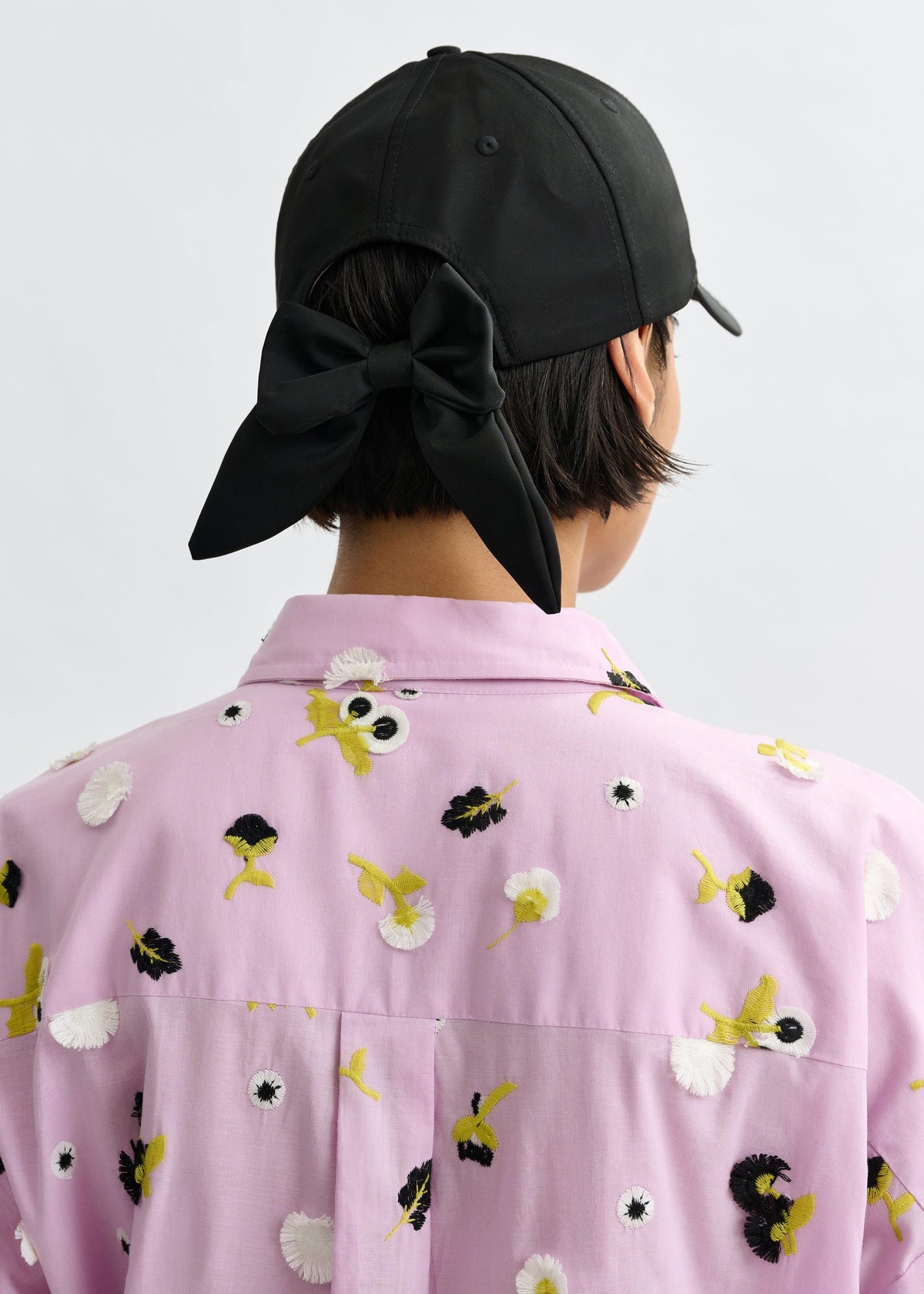 Jiny Cap With Bow At Back