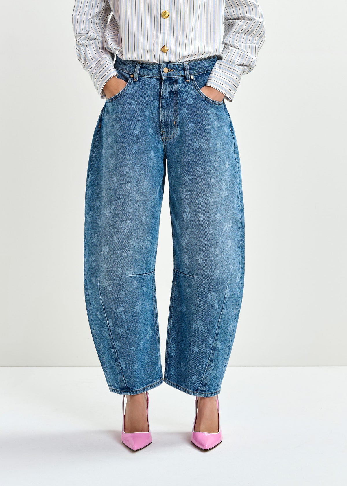 Jo1 Barrel Leg Jeans