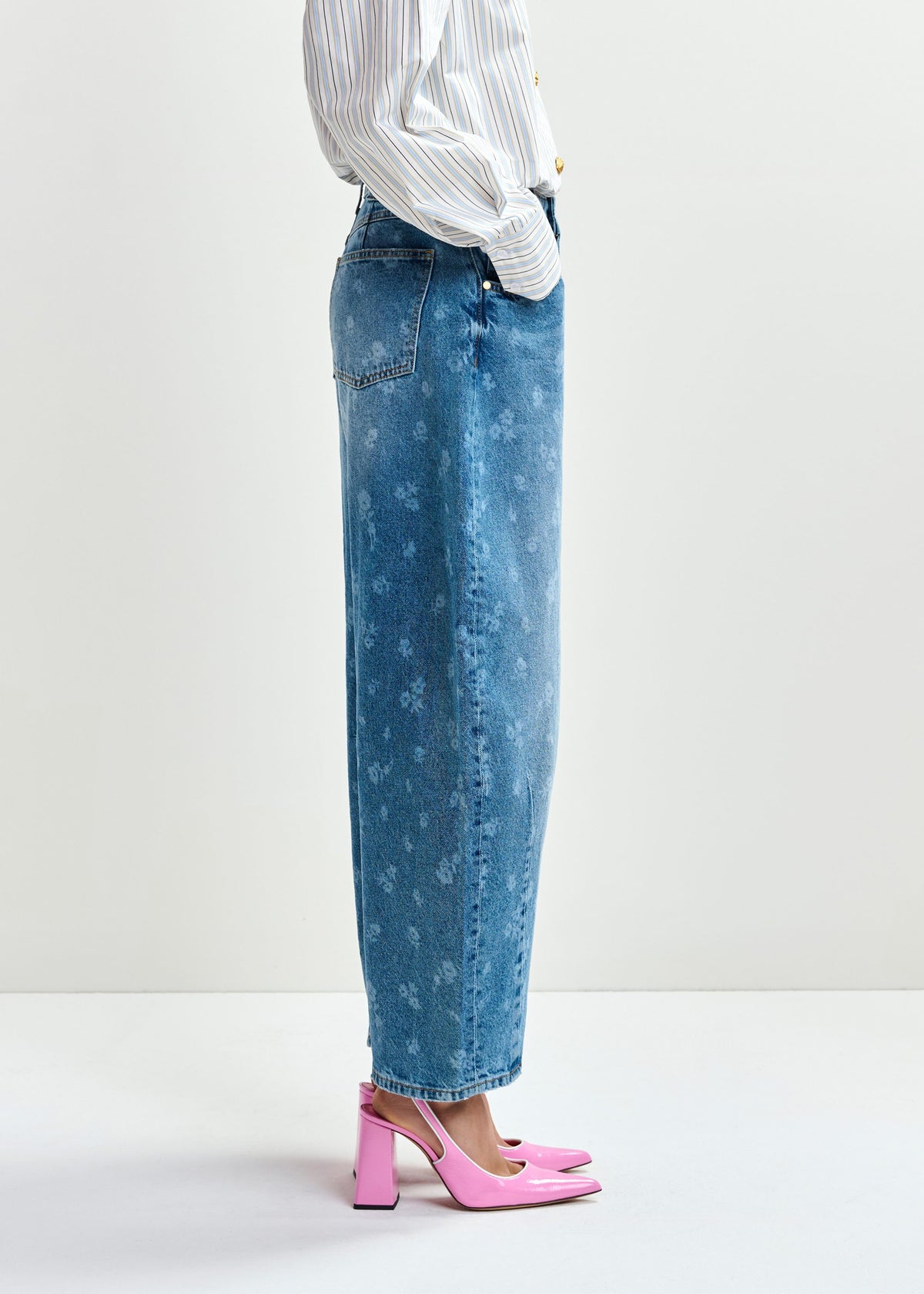 Jo1 Barrel Leg Jeans